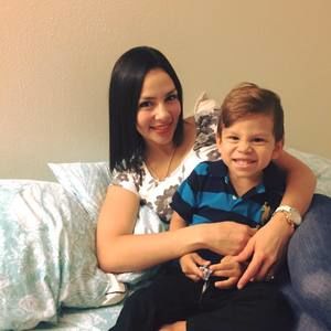 Meet your Posher, Candy